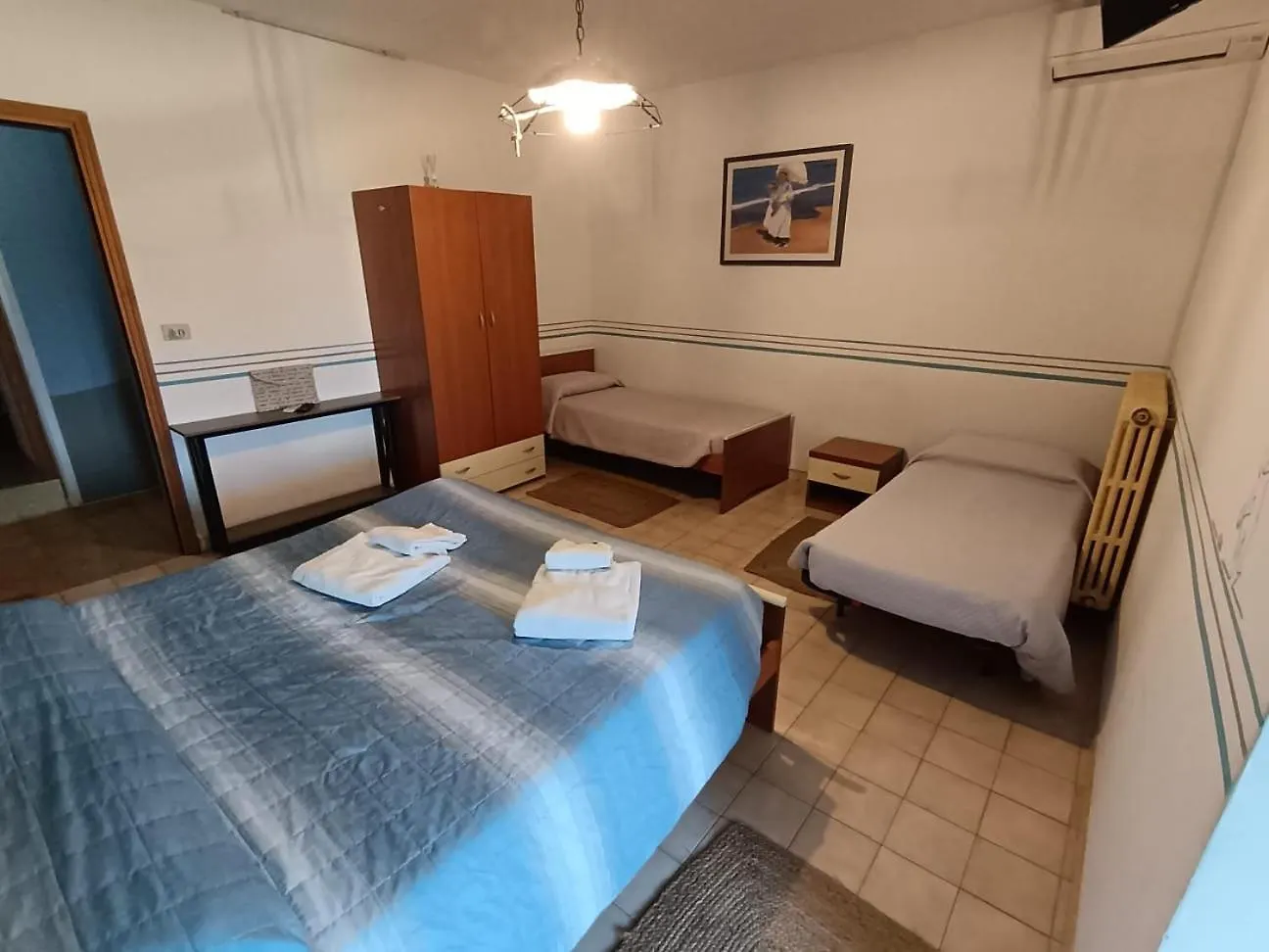 Brussa 340 Hotel 0*,